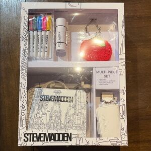 Steve Madden White and Red Multi-Piece Set